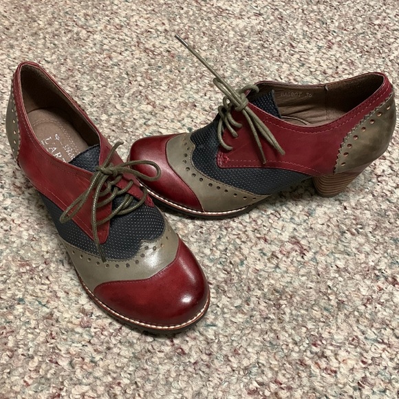 l’artiste Shoes - L artiste Bardot shoes